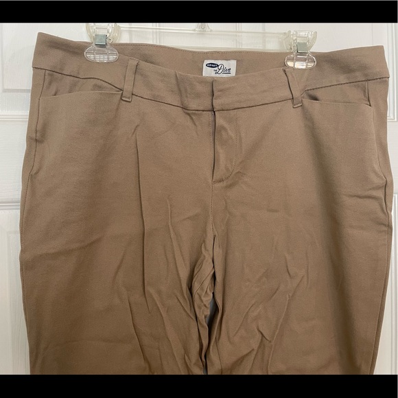 Khaki pants - Picture 2 of 6